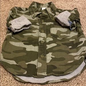 Baby Gap Camo shirt 12-18 month